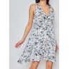 Robe courte avec imprimée et doublée.