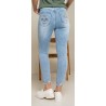 Jean skinny stretch avec têtes de mort