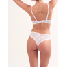 Ensemble soutien-gorge avec un tanga