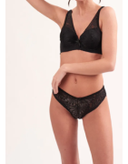 Ensemble soutien-gorge avec un tanga