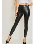 Leggings noir taille haute, avec détaille couture au dos.