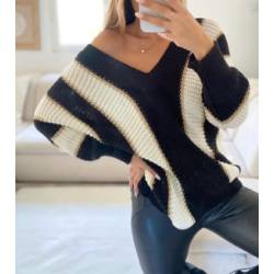 Pull à rayures en col V